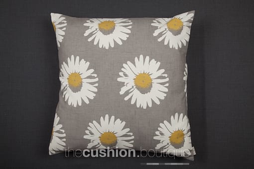 modern daisies on chalky grey background